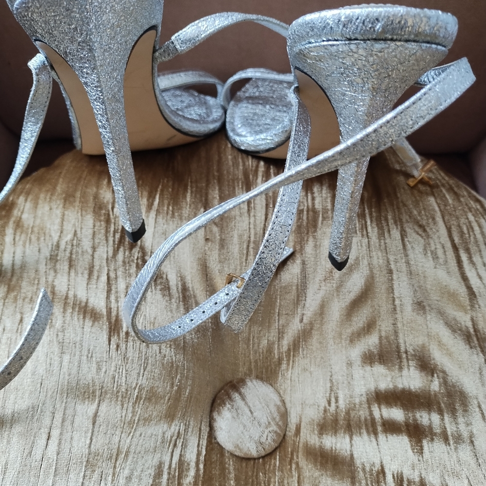 Shoes - Picture 3 of 7